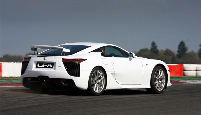 Lexus LFA – lease and buy mixup